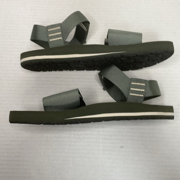 The North Face Skeena
Sandals Agave Green
Women's Size 7 - Picture 5 of 6